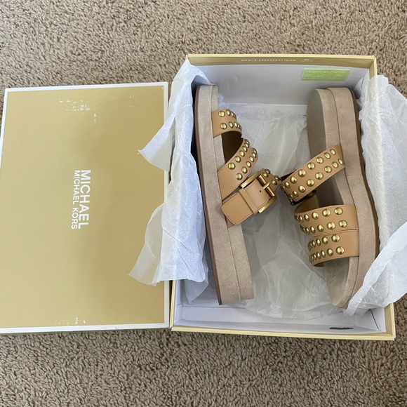 Michael Kors Sandals - Picture 3 of 5